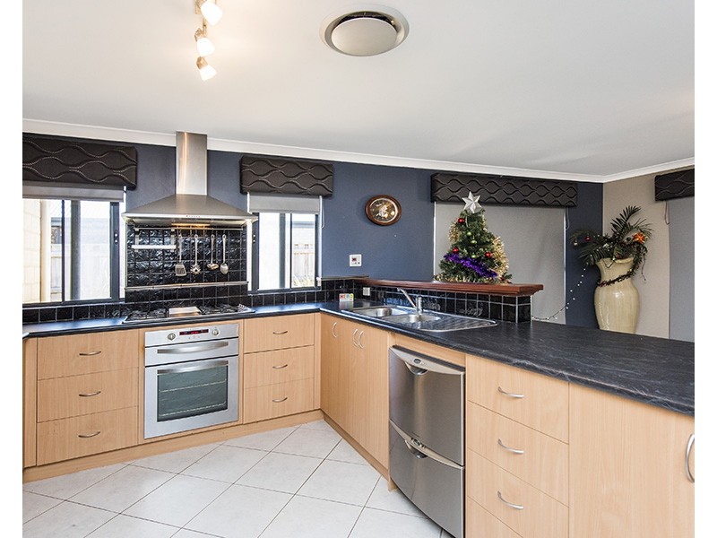 11 Westfield Way, Australind WA 6233