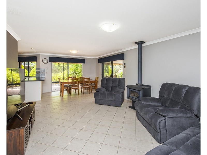 46 Gulf Way, Leschenault WA 6233