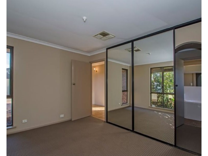 34 Ganfield Street, Carey Park WA 6230