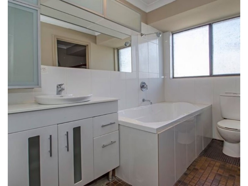 34 Ganfield Street, Carey Park WA 6230