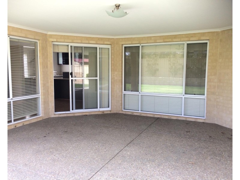 8 Kambany Approach, Dalyellup WA 6230