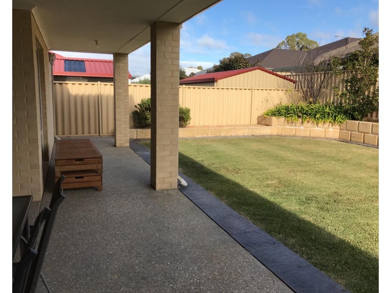 8 Kambany Approach, Dalyellup WA 6230