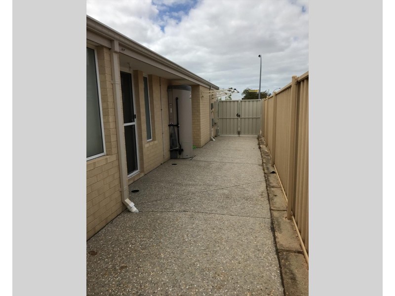 8 Kambany Approach, Dalyellup WA 6230