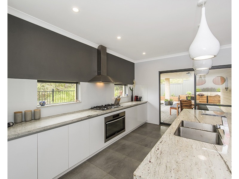 19 Milligan Avenue, Australind WA 6233