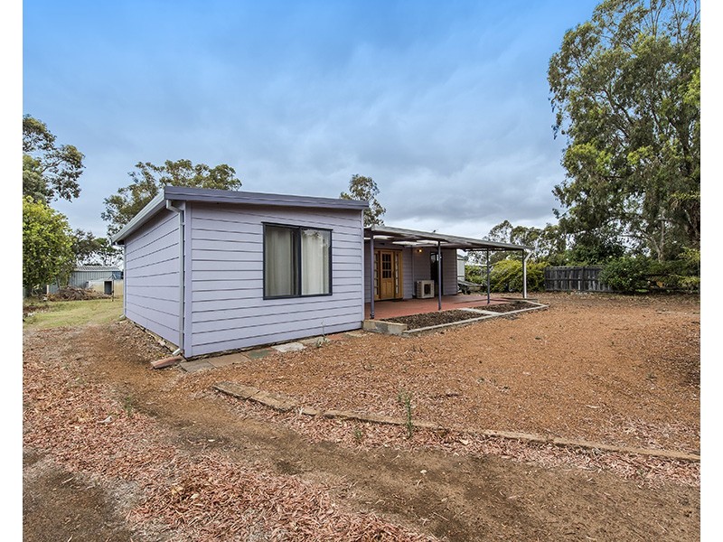 6 Edwards Road, Stirling Estate WA 6271