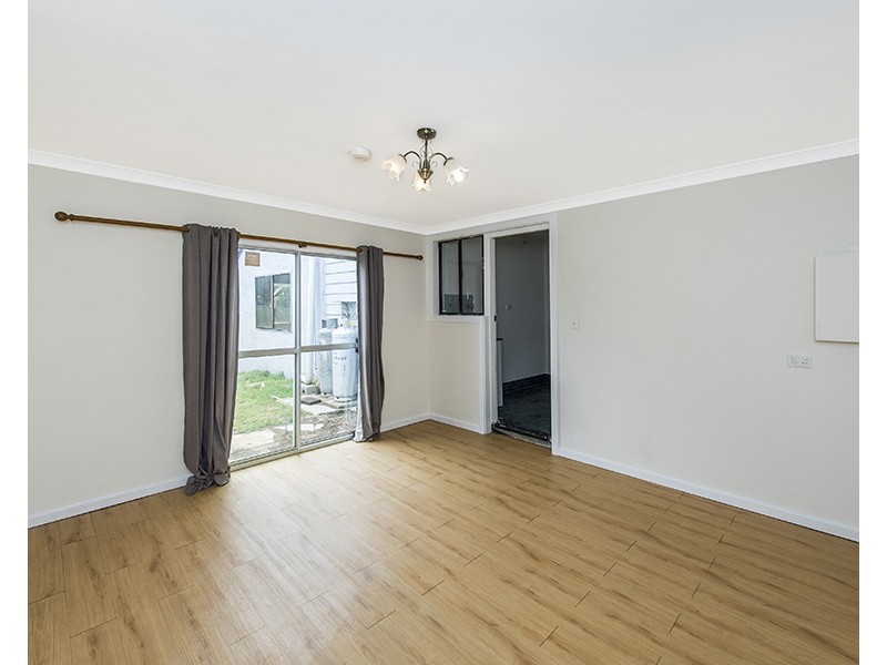 6 Edwards Road, Stirling Estate WA 6271