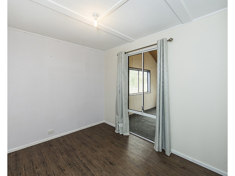 6 Edwards Road, Stirling Estate WA 6271