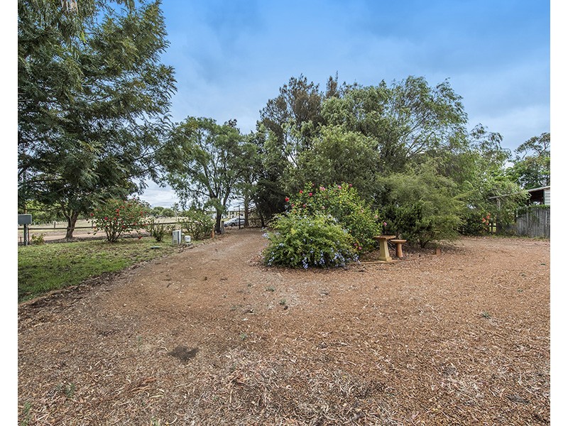 6 Edwards Road, Stirling Estate WA 6271