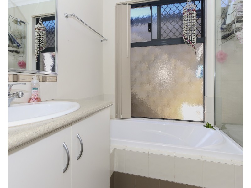 2/2 Bright Street, Carey Park WA 6230