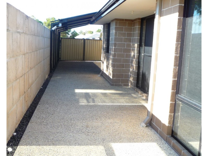 2 Mulga Road, Glen Iris WA 6230