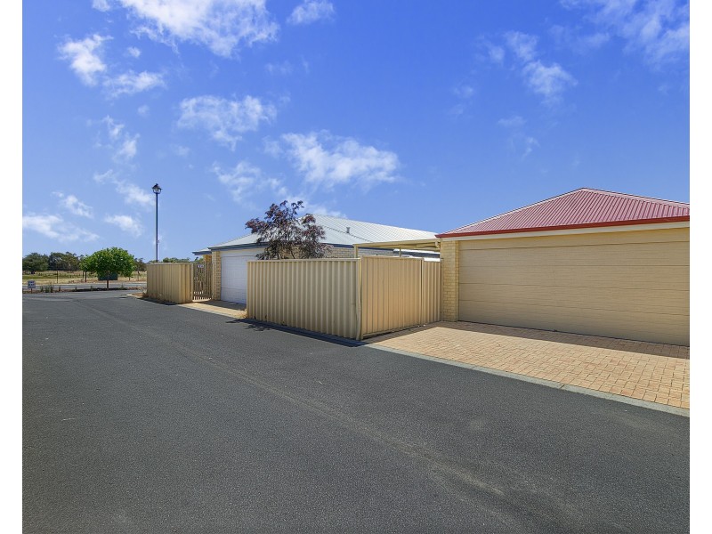 4 Sunflower Turn, Busselton WA 6280