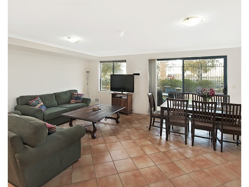 22/19 Spinnaker Boulevard, Geographe WA 6280