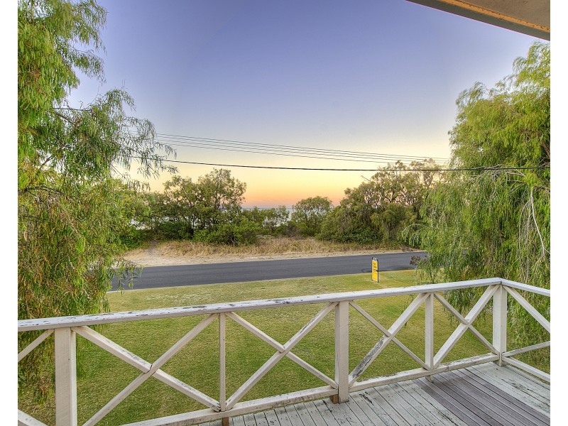 568 Geographe Bay Road, Abbey WA 6280