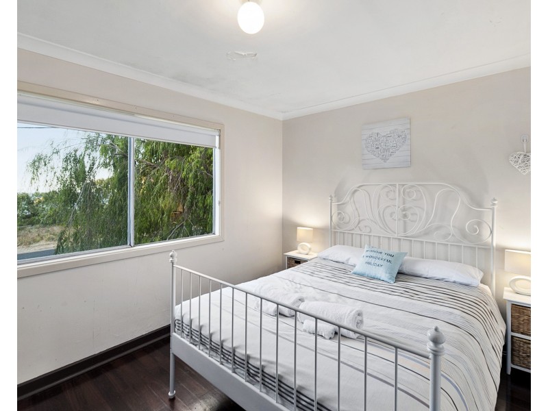 568 Geographe Bay Road, Abbey WA 6280
