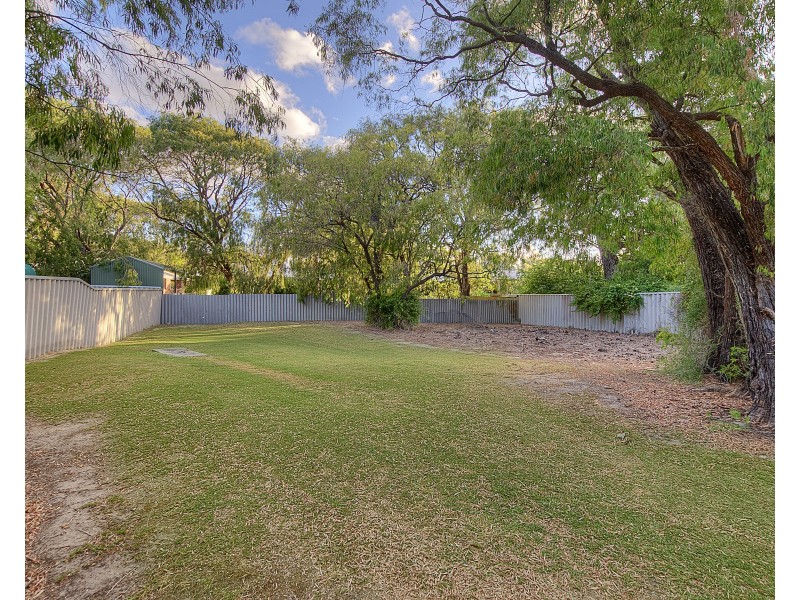 568 Geographe Bay Road, Abbey WA 6280