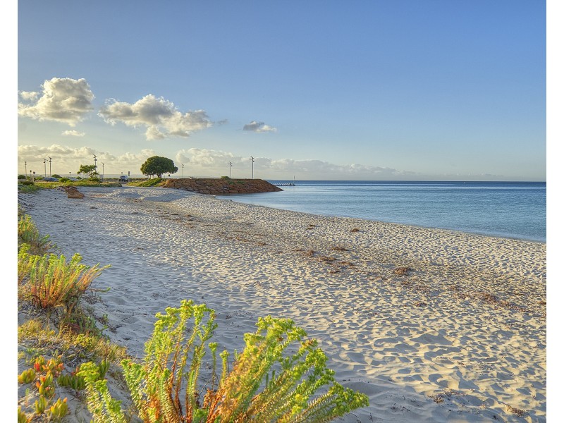 568 Geographe Bay Road, Abbey WA 6280