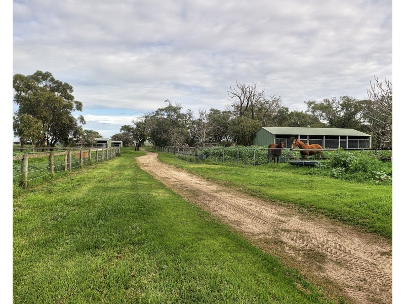 214 Forrest Beach Road, Busselton WA 6280