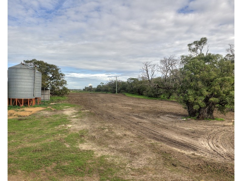 214 Forrest Beach Road, Busselton WA 6280
