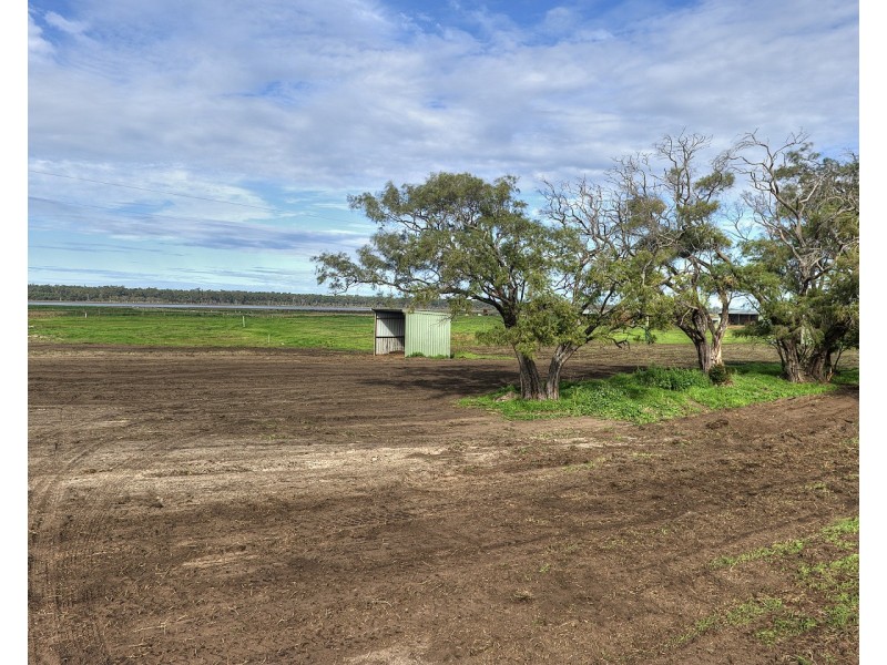 214 Forrest Beach Road, Busselton WA 6280