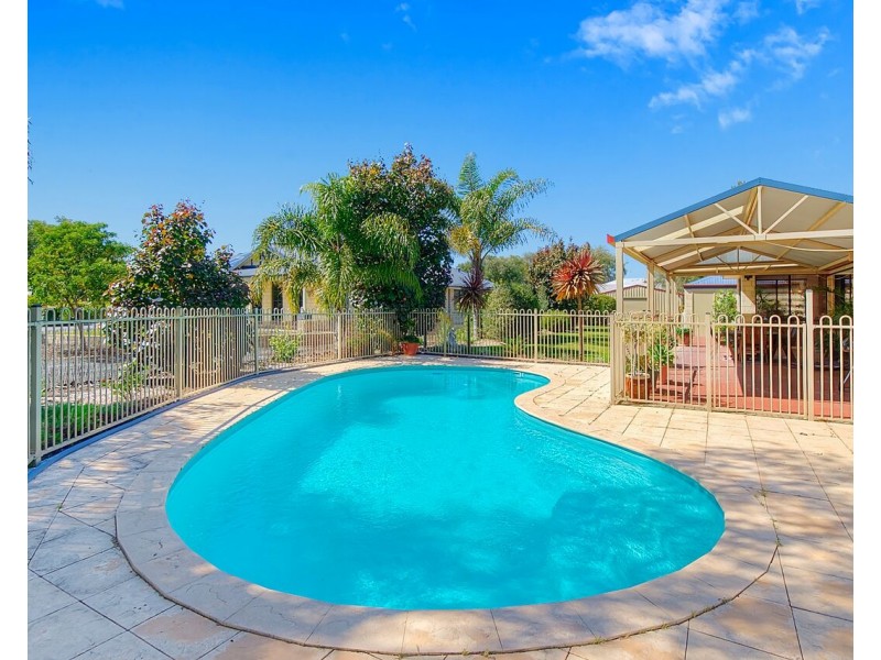 16 Bullock Court, Bovell WA 6280