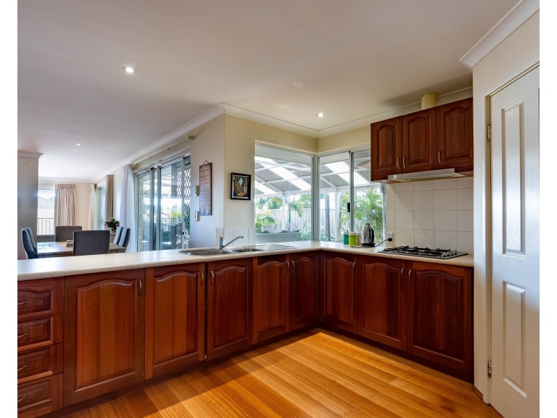 5 Claddagh Road, Australind WA 6233