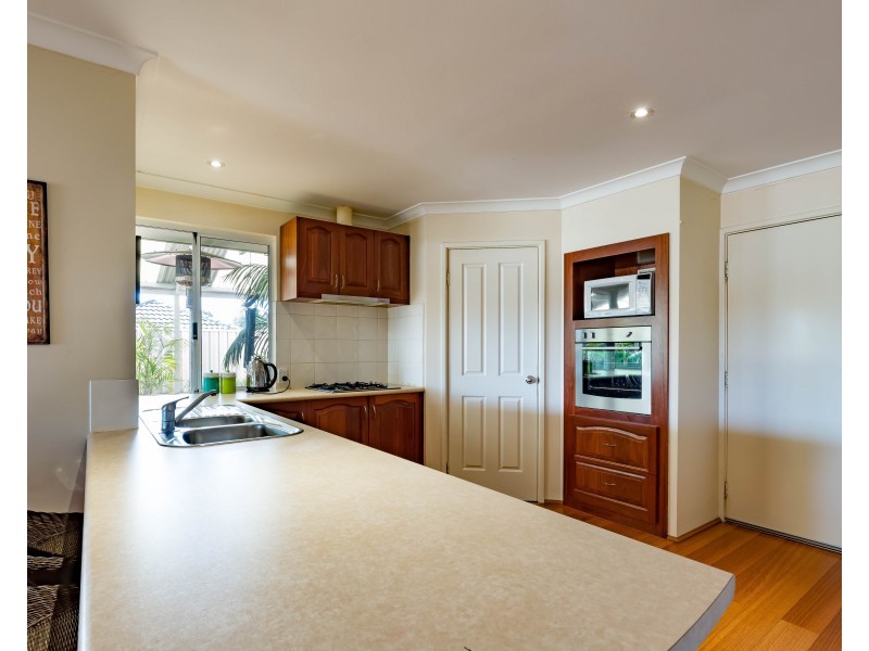 5 Claddagh Road, Australind WA 6233