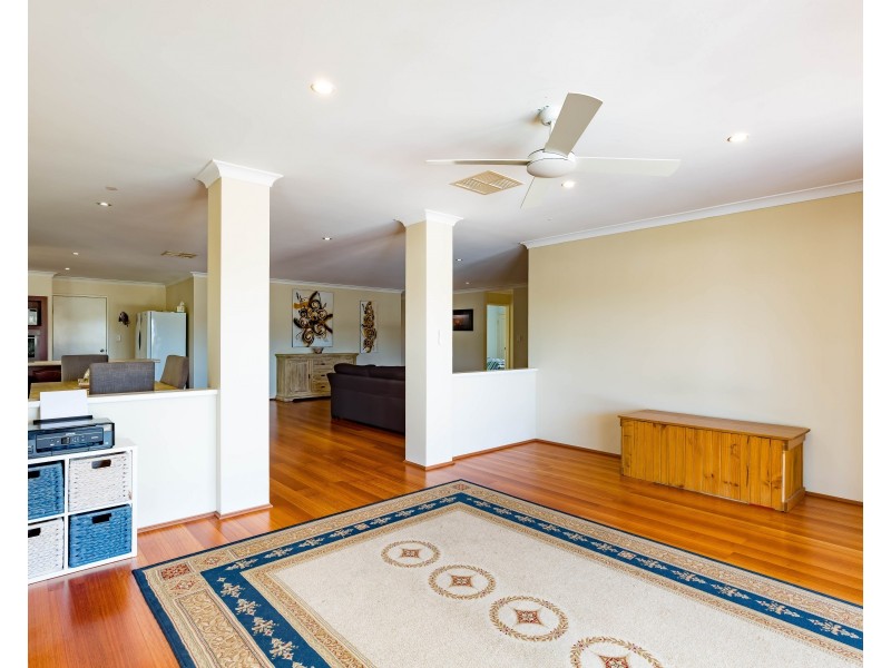 5 Claddagh Road, Australind WA 6233