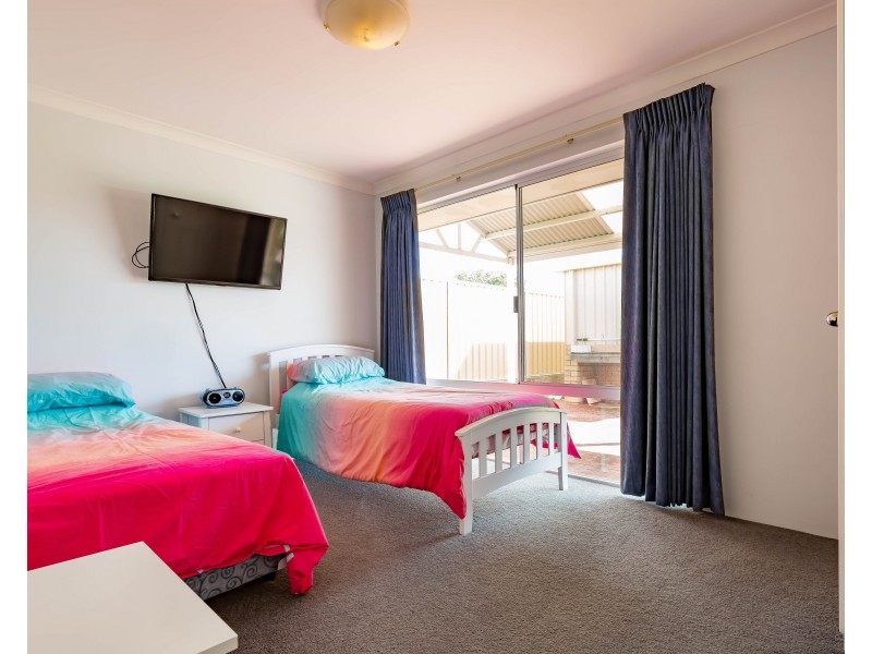 5 Claddagh Road, Australind WA 6233