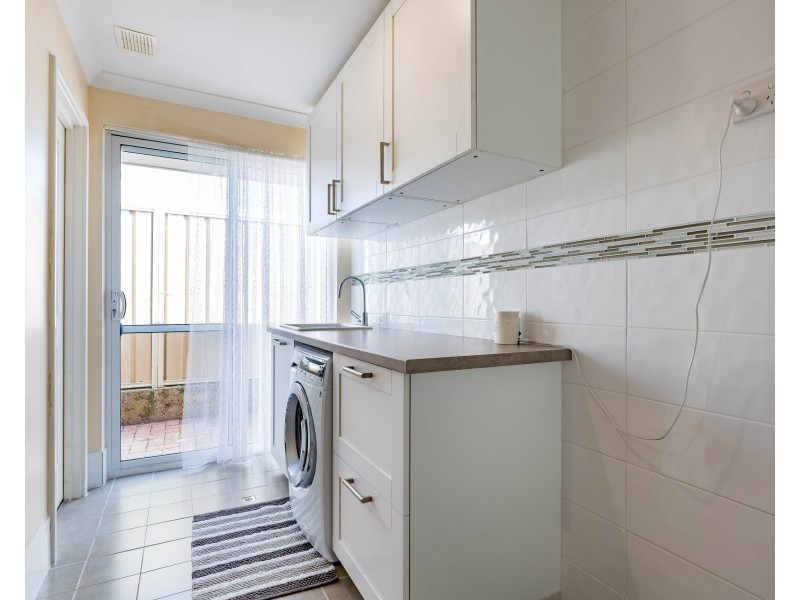 5 Claddagh Road, Australind WA 6233