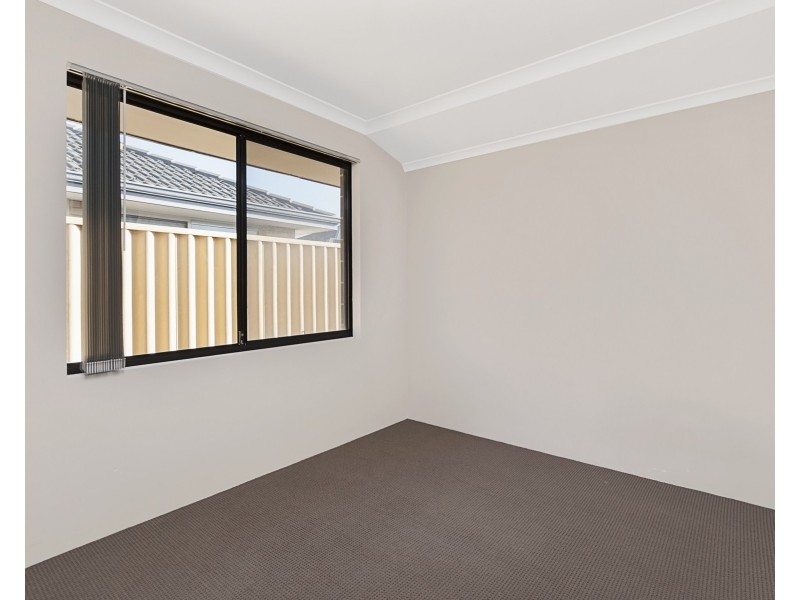 10 Castellar Pass, Yalyalup WA 6280