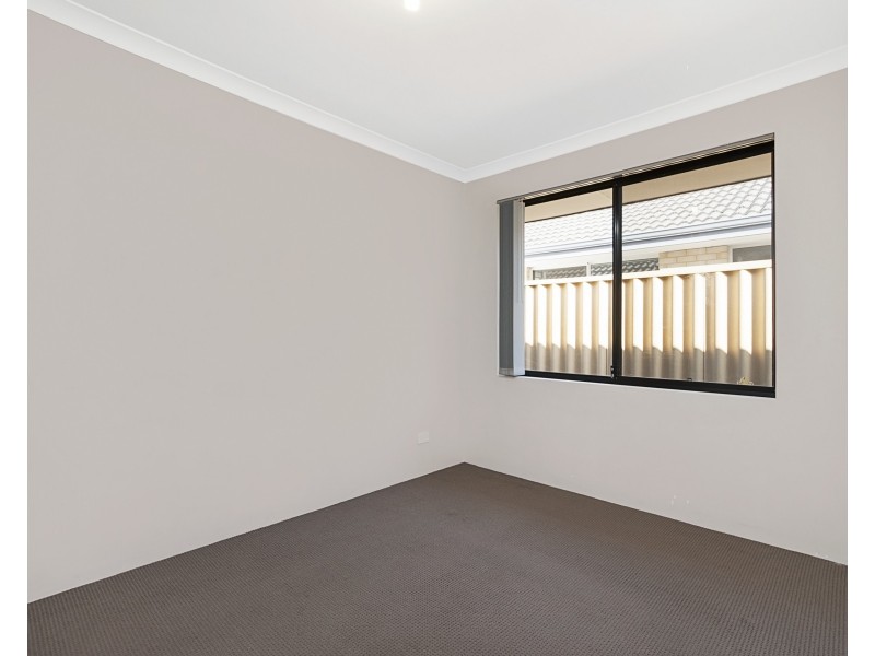 10 Castellar Pass, Yalyalup WA 6280