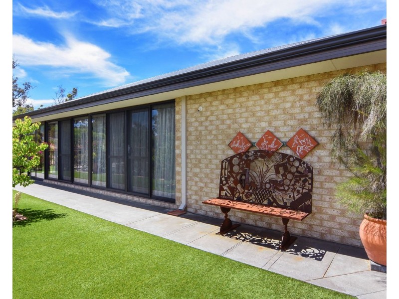 1 Advance Road, Dalyellup WA 6230