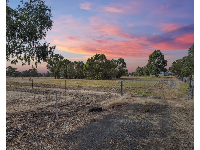 501 Meadow Lane, Dardanup West WA 6236