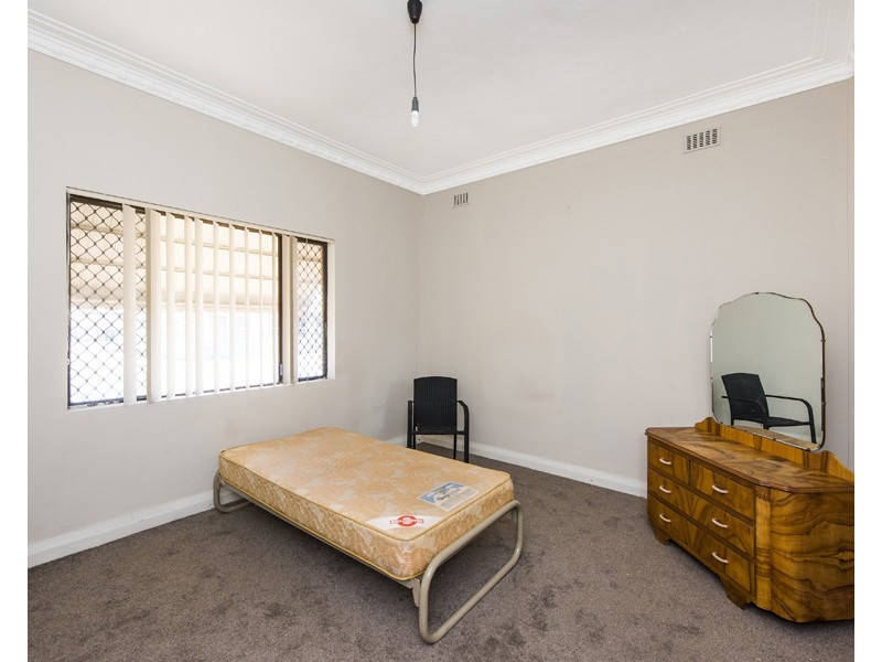 15 Albert Road, East Bunbury WA 6230