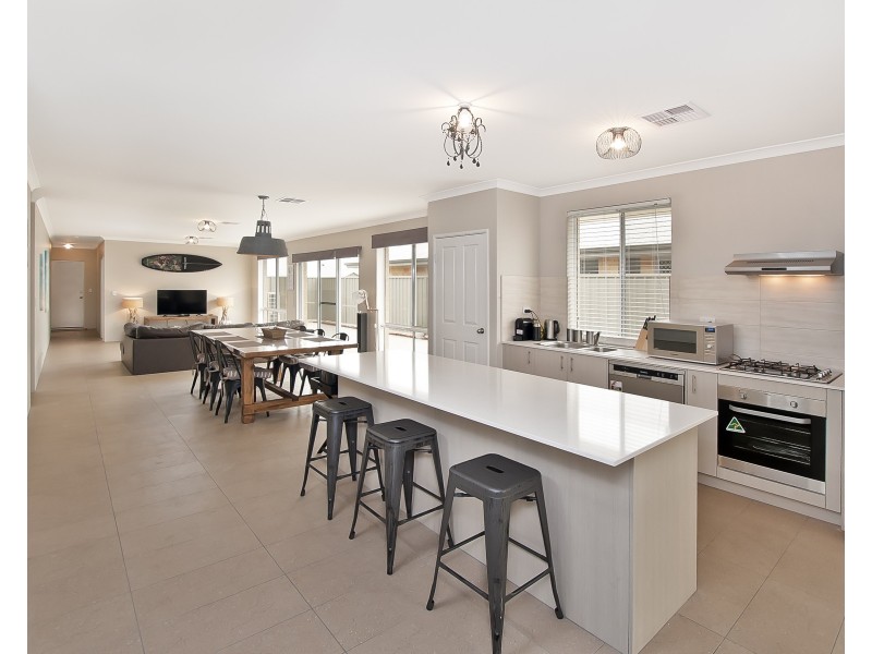 6 Gribble Circuit, Busselton WA 6280