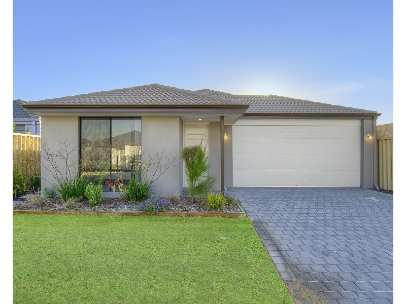 10 Castellar Pass, Yalyalup WA 6280
