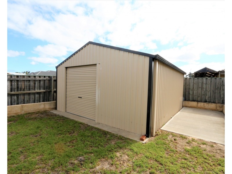 15 Kelston Way, Australind WA 6233