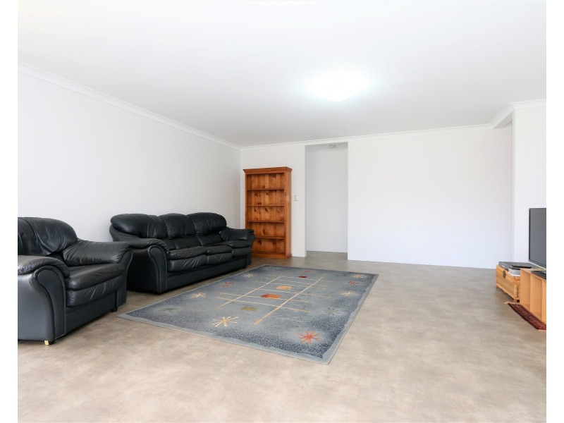 15 Kelston Way, Australind WA 6233