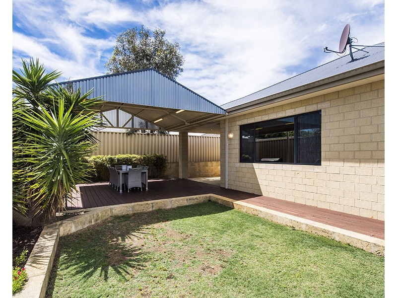 42 Chisholm Road, Dalyellup WA 6230
