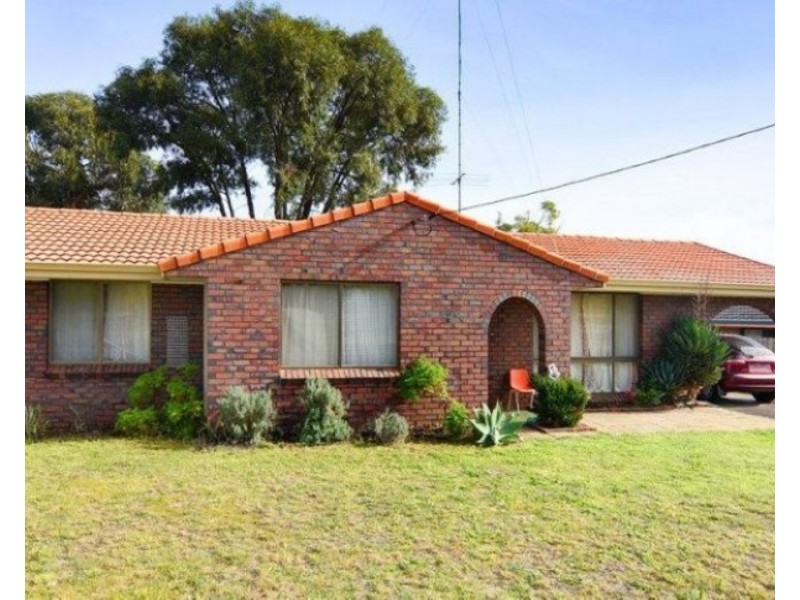 40 Jacaranda Crescent, Withers WA 6230