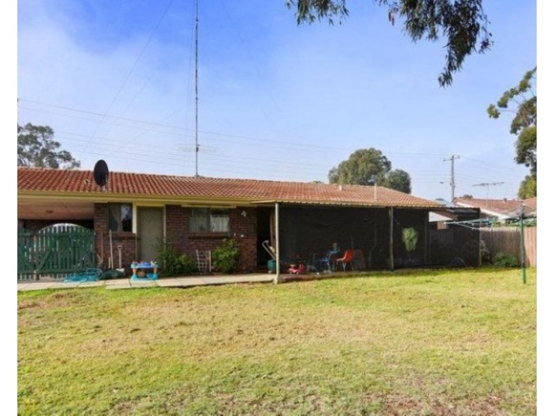 40 Jacaranda Crescent, Withers WA 6230