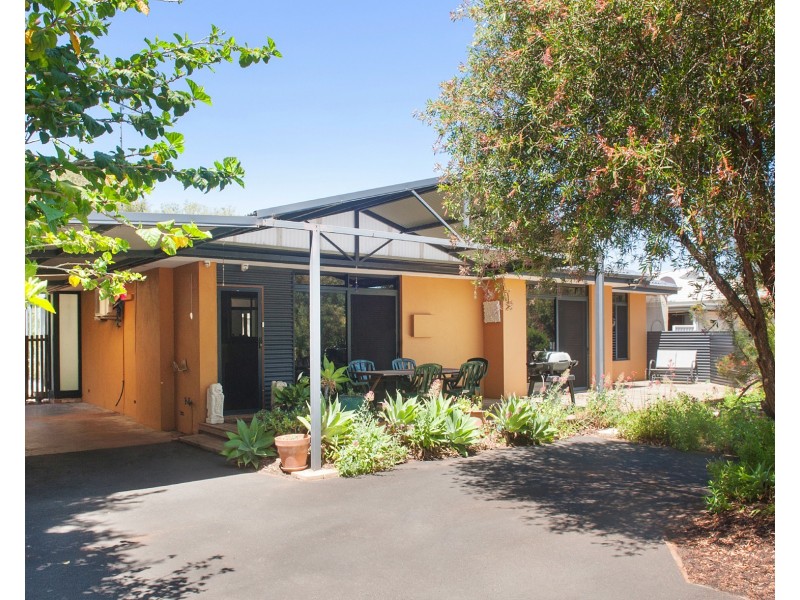 6 Moore Street, West Busselton WA 6280