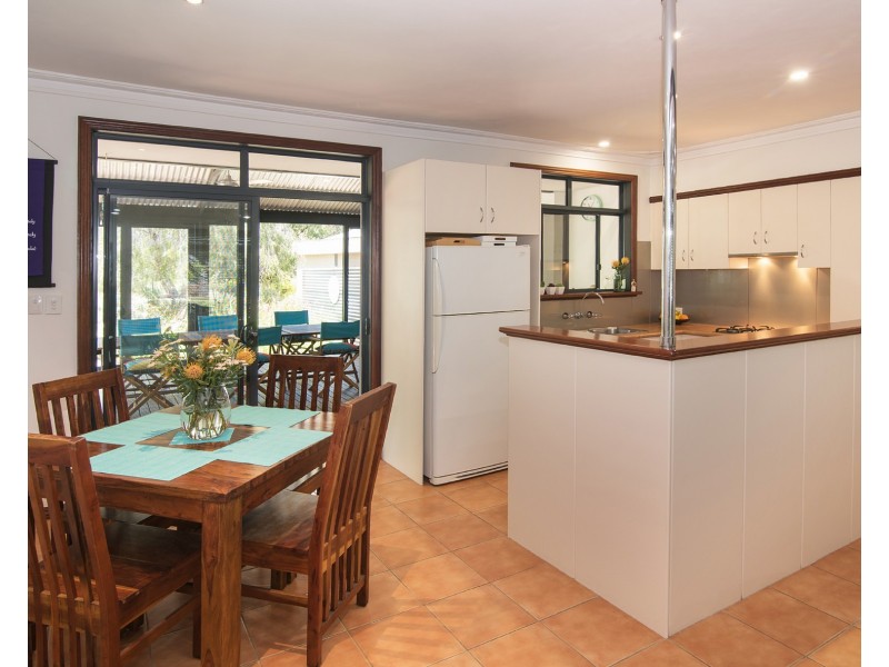 6 Moore Street, West Busselton WA 6280