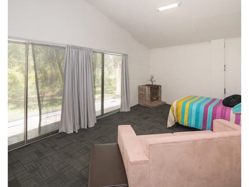 6 Moore Street, West Busselton WA 6280