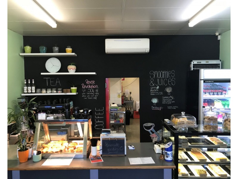 82 Uduc Road, Harvey WA 6220