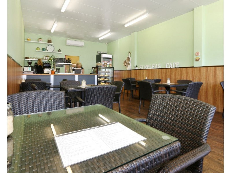 82 Uduc Road, Harvey WA 6220