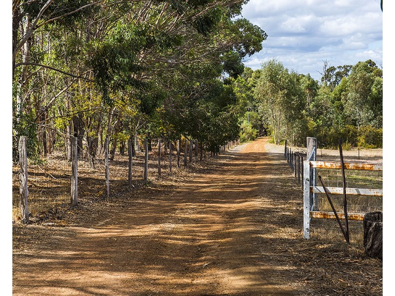 42 Johns Road, Preston Settlement WA 6225