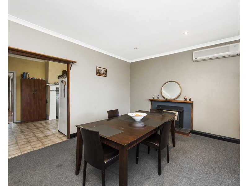 4 Deakin Street, Collie WA 6225