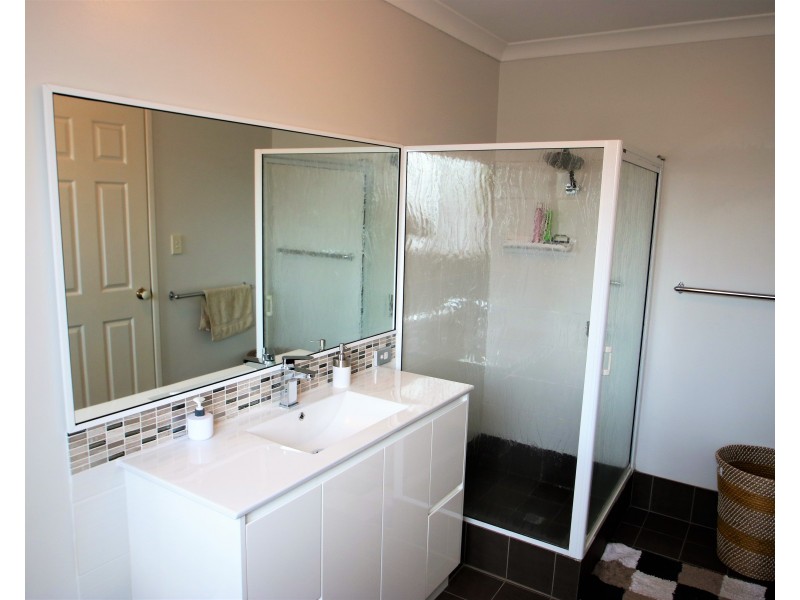 3 Holtzman Place, Bunbury WA 6230