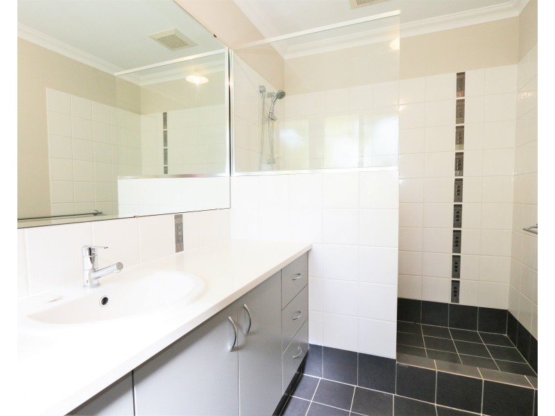 27 Sapphire Road, Dalyellup WA 6230